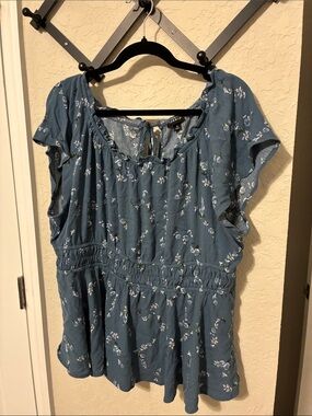 torrid Blue Floral Peplum Blouse with Ruffle Sleeves
